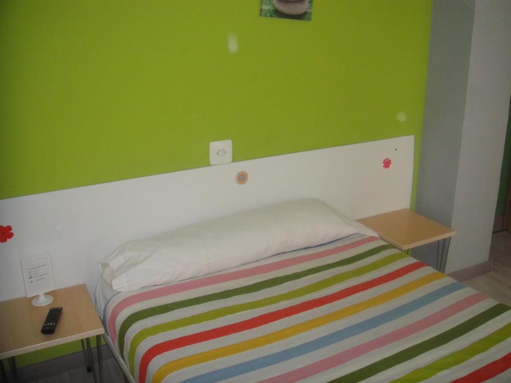 Arjori Rooms Hostal Salamanca Exterior foto