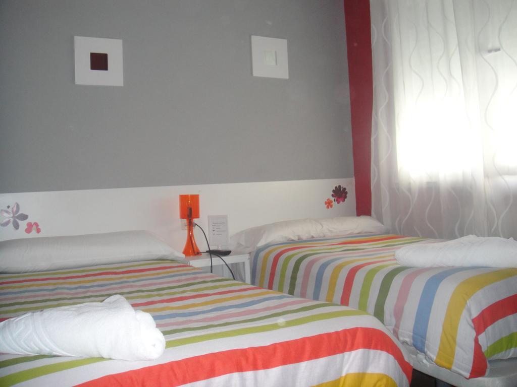 Arjori Rooms Hostal Salamanca Exterior foto