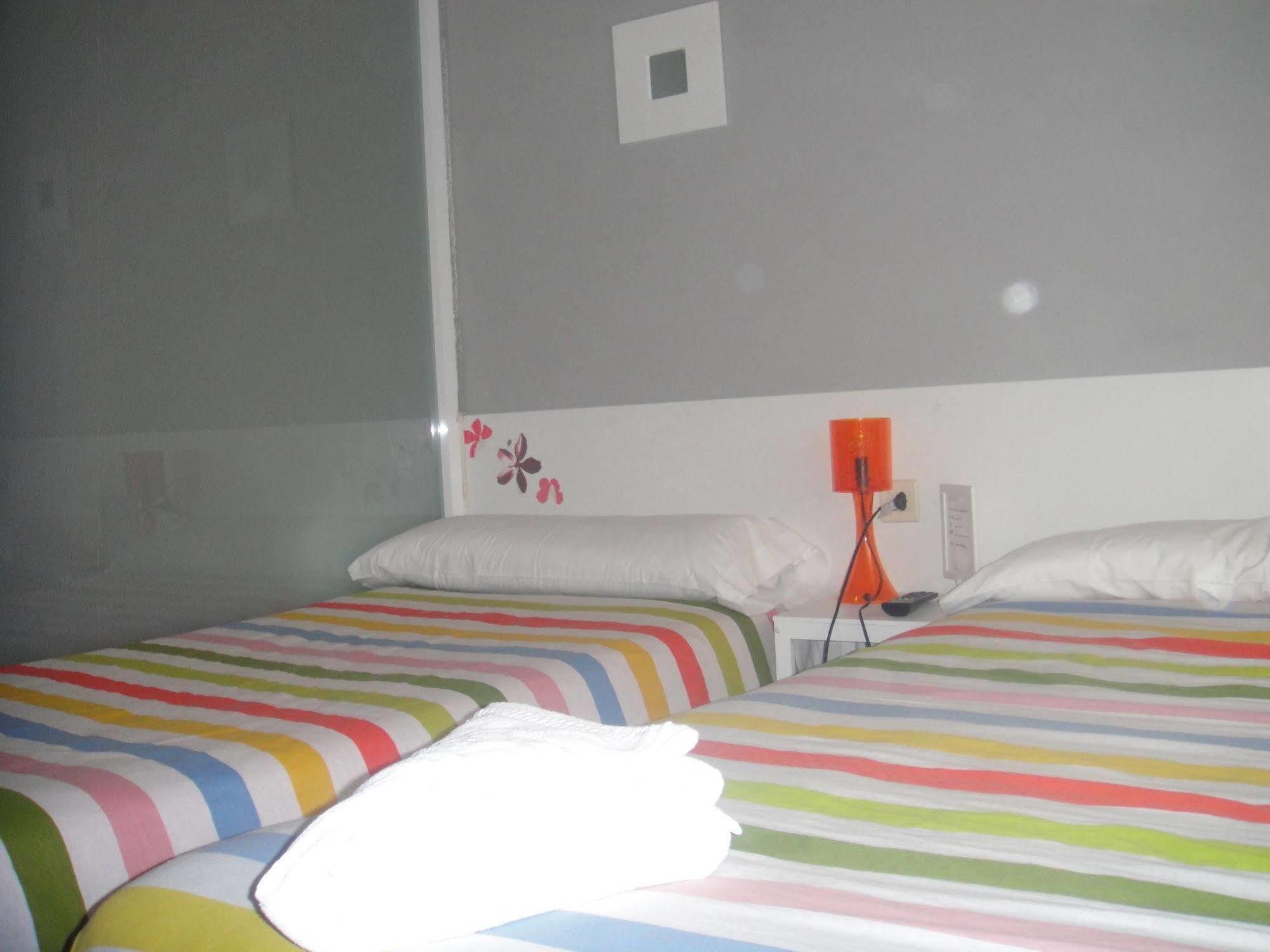 Arjori Rooms Hostal Salamanca Exterior foto